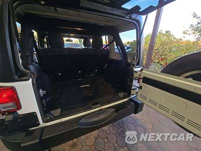 2017 Jeep Wrangler Unlimited Sport - zdjęcie 14 z 22 - miniatura