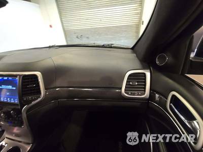 2018 Jeep Grand Cherokee SRT - zdjęcie 19 z 24 - miniatura