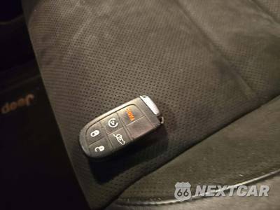2018 Jeep Grand Cherokee SRT - zdjęcie 8 z 24 - miniatura