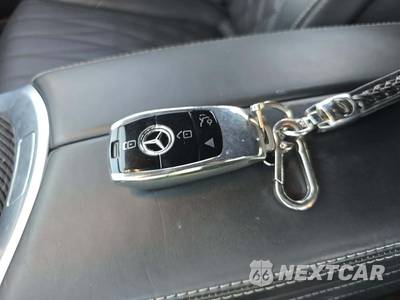 2023 Mercedes-Benz G 550 4MATIC - zdjęcie 8 z 20 - miniatura