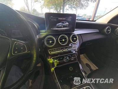 2017 Mercedes-Benz C 300 4MATIC Sedan - zdjęcie 10 z 22 - miniatura