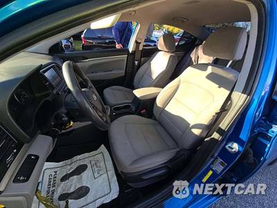 2017 Hyundai Elantra SE Sedan - zdjęcie 6 z 25 - miniatura