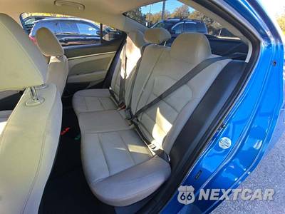 2017 Hyundai Elantra SE Sedan - zdjęcie 13 z 25 - miniatura