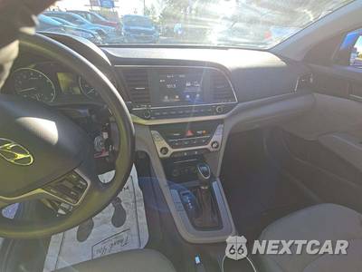 2017 Hyundai Elantra SE Sedan - zdjęcie 10 z 25 - miniatura