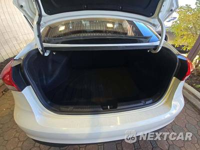 2017 Kia Forte LX Sedan - zdjęcie 14 z 23 - miniatura
