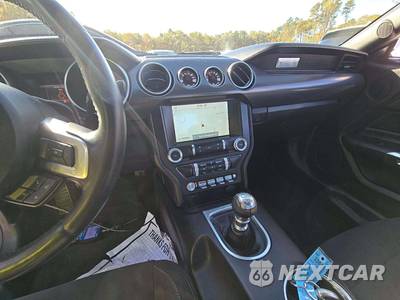 2018 Ford Mustang EcoBoost Coupe - zdjęcie 10 z 33 - miniatura