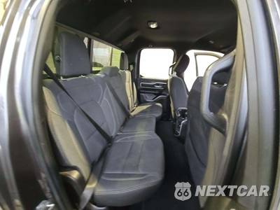 2022 Ram 1500 Big Horn Extended Cab Medium Bed - zdjęcie 16 z 27 - miniatura