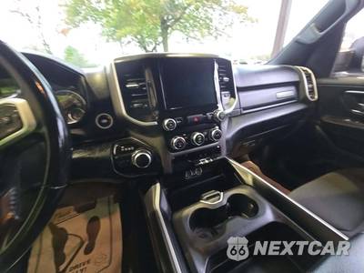 2022 Ram 1500 Big Horn Extended Cab Medium Bed - zdjęcie 10 z 27 - miniatura
