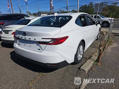 2025 Toyota Camry LE - zdjęcie 3 z 20 - miniatura