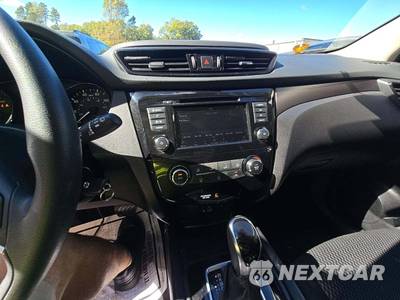 2021 Nissan Rogue Sport S - zdjęcie 10 z 22 - miniatura