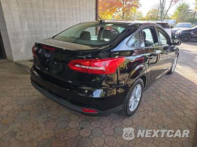 2017 Ford Focus SE Sedan - zdjęcie 3 z 25 - miniatura