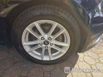 2017 Ford Focus SE Sedan - zdjęcie 25 z 25 - miniatura
