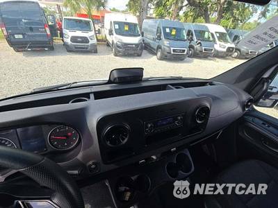 2025 Mercedes-Benz Sprinter 2500 Cargo Van High Roof 170.0" WB - zdjęcie 10 z 23 - miniatura