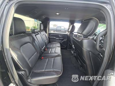 2024 Ram 1500 Laramie Crew Cab Short Bed - zdjęcie 16 z 23 - miniatura