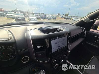 2024 Ram 1500 Laramie Crew Cab Short Bed - zdjęcie 10 z 23 - miniatura