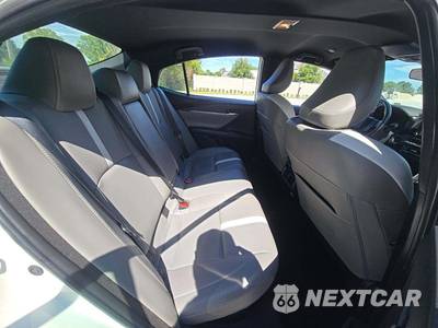 2025 Toyota Camry SE - zdjęcie 15 z 24 - miniatura