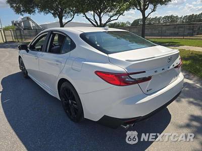 2025 Toyota Camry SE - zdjęcie 2 z 24 - miniatura