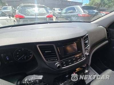2016 Hyundai Tucson SE - zdjęcie 10 z 27 - miniatura