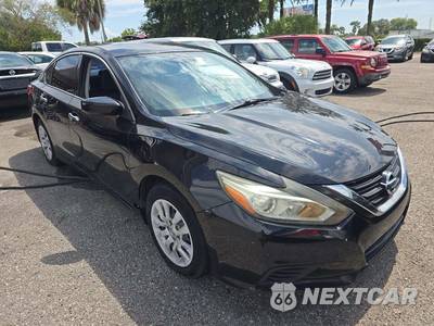 2017 Nissan Altima 2.5 S - zdjęcie 4 z 36 - miniatura