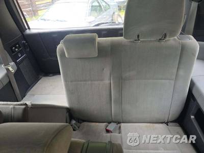 2012 Toyota Sequoia SR5 - zdjęcie 14 z 30 - miniatura