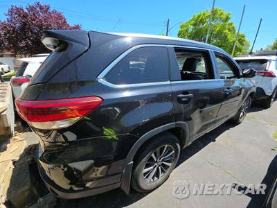 2017 Toyota Highlander XLE - zdjęcie 3 z 27 - miniatura