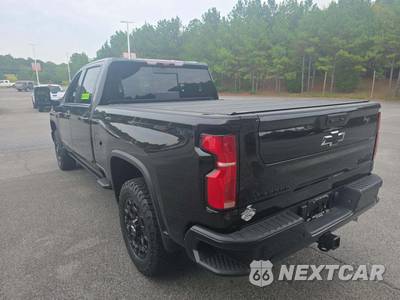 2024 Chevrolet Silverado 2500HD High Country Crew Cab Medium Bed 3LZ - zdjęcie 2 z 20 - miniatura