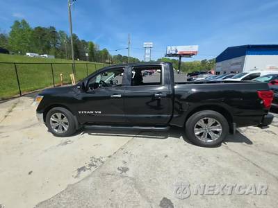 2018 Nissan TITAN SV Crew Cab Short Bed - zdjęcie 3 z 25 - miniatura