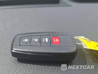 2019 Toyota Camry XSE - zdjęcie 8 z 23 - miniatura