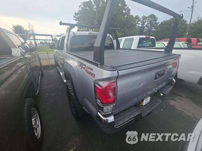 2017 Toyota Tacoma TRD Off-Road Crew Cab Medium Bed - zdjęcie 2 z 25 - miniatura