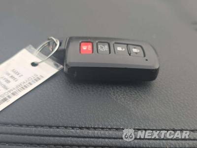 2016 Toyota Highlander Limited - zdjęcie 8 z 25 - miniatura