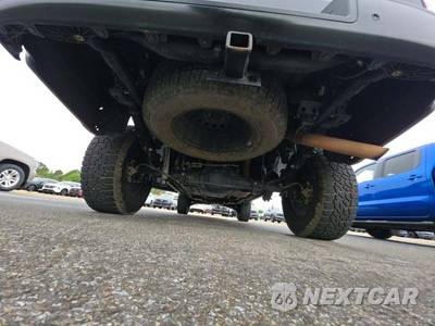2021 Nissan TITAN PRO-4X Crew Cab Short Bed - zdjęcie 15 z 23 - miniatura