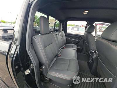 2021 Nissan TITAN PRO-4X Crew Cab Short Bed - zdjęcie 16 z 23 - miniatura