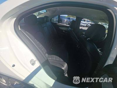 2016 Mercedes-Benz C 300 - zdjęcie 13 z 21 - miniatura
