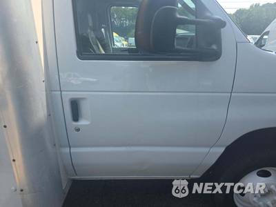 2014 Ford Super Duty E-350 Cutaway DRW - zdjęcie 19 z 20 - miniatura