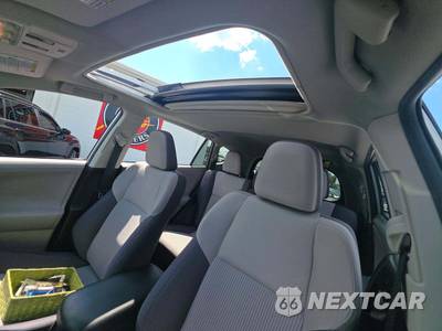 2013 Toyota RAV4 XLE - zdjęcie 8 z 19 - miniatura
