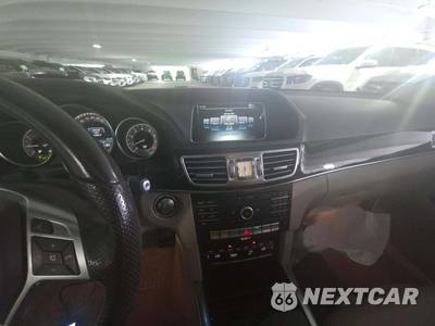 2016 Mercedes-Benz E 350 Sport 4MATIC Sedan - zdjęcie 10 z 21 - miniatura