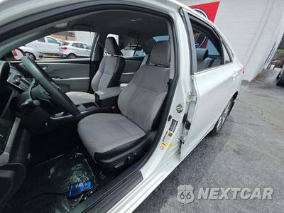 2017 Toyota Camry SE - zdjęcie 3 z 23 - miniatura