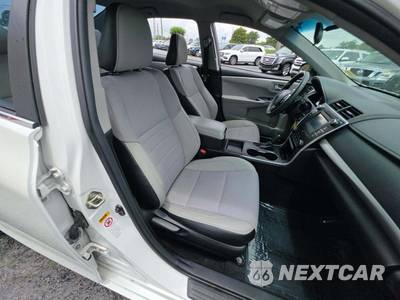 2017 Toyota Camry SE - zdjęcie 15 z 23 - miniatura