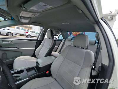 2017 Toyota Camry SE - zdjęcie 8 z 23 - miniatura