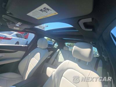 2018 Mercedes-Benz C 300 Sedan - zdjęcie 8 z 18 - miniatura