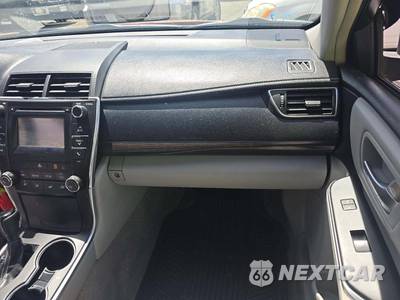 2015 Toyota Camry LE - zdjęcie 19 z 25 - miniatura