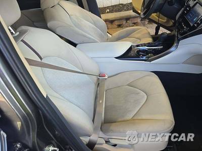 2018 Toyota Camry Hybrid LE - zdjęcie 18 z 22 - miniatura