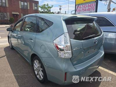 2013 Toyota Prius v Five - zdjęcie 2 z 20 - miniatura
