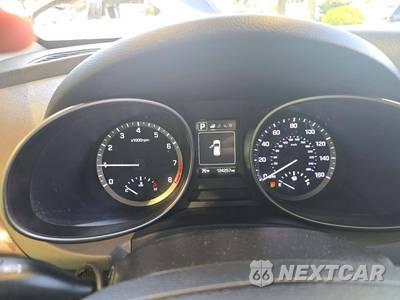 2018 Hyundai Santa Fe SE - zdjęcie 9 z 25 - miniatura