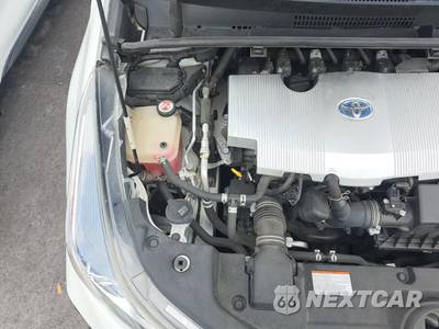 2019 Toyota Prius Limited - zdjęcie 23 z 25 - miniatura