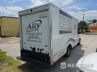 2022 Chevrolet Express 3500 Cutaway 1WT - zdjęcie 3 z 20 - miniatura
