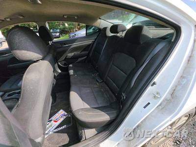 2018 Hyundai Elantra SEL Sedan - zdjęcie 13 z 40 - miniatura