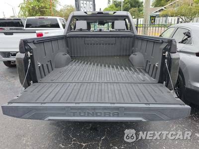 2022 Toyota Tundra SR5 Crew Cab Short Bed - zdjęcie 14 z 30 - miniatura