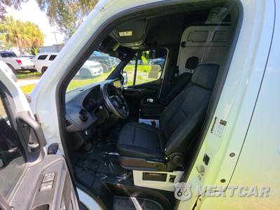 2022 Mercedes-Benz Sprinter 2500 Cargo Van High Roof 170.0" WB - zdjęcie 6 z 32 - miniatura