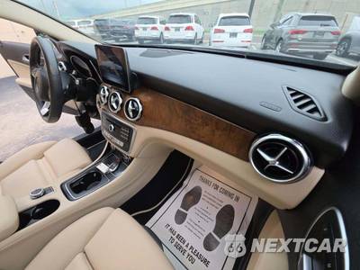 2019 Mercedes-Benz GLA 250 - zdjęcie 19 z 29 - miniatura